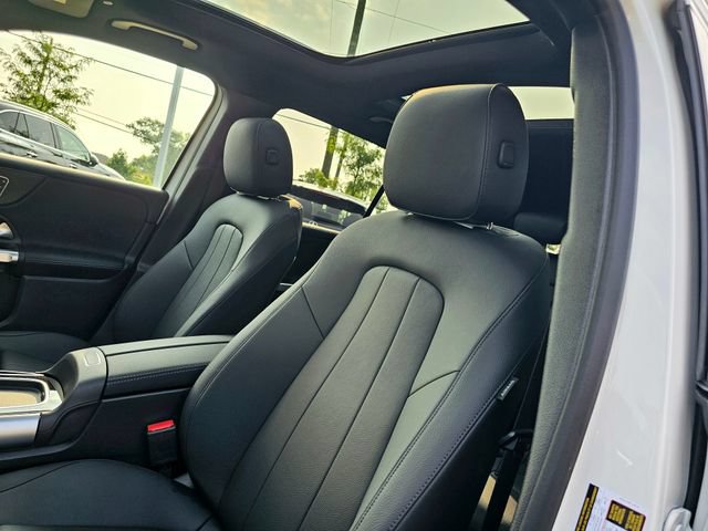 New 2026 Mercedes-Benz GLB 250 4MATIC image 19