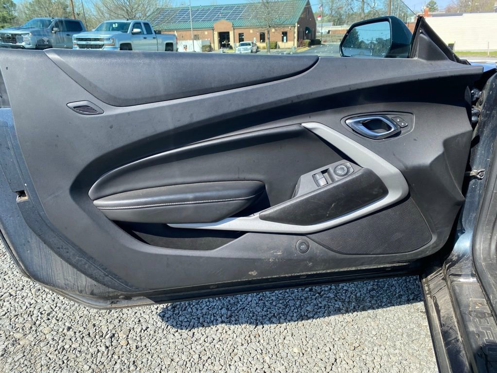 Used 2020 Chevrolet Camaro LS image 9