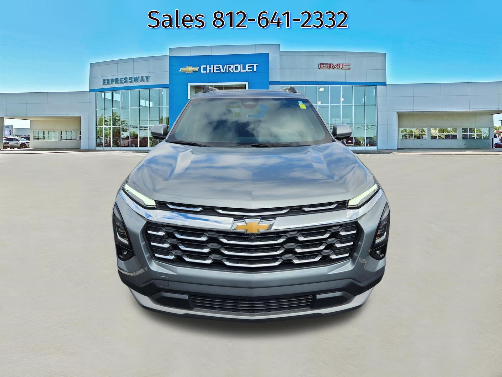 Used 2026 Chevrolet Equinox LT w/ Convenience Package II FWD image 2