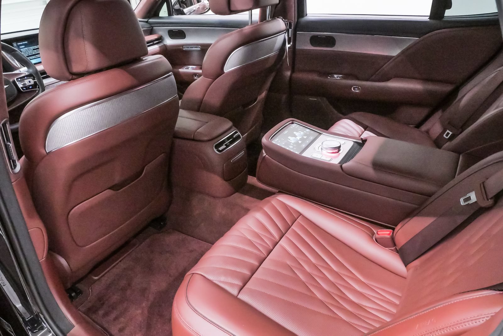 Certified 2023 Genesis G90 3.5T AWD/4WD image 11
