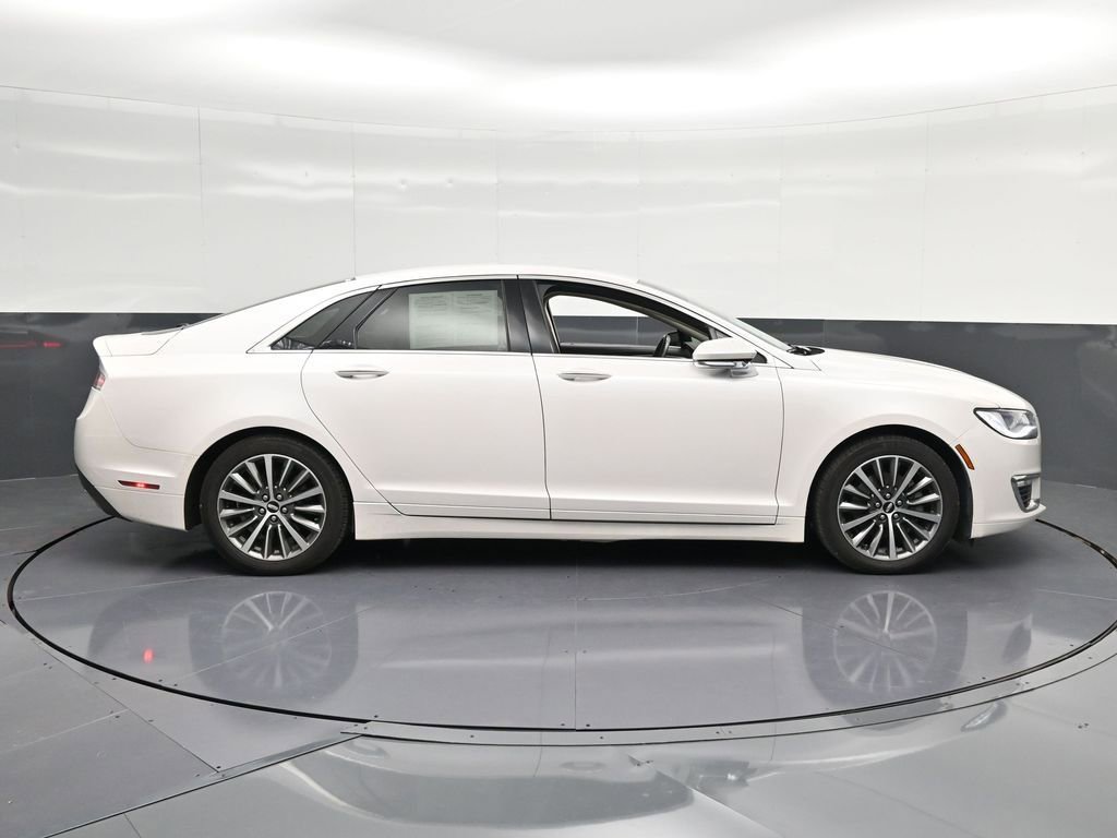 Used 2018 Lincoln MKZ Select w/ Select Plus Package FWD image 4