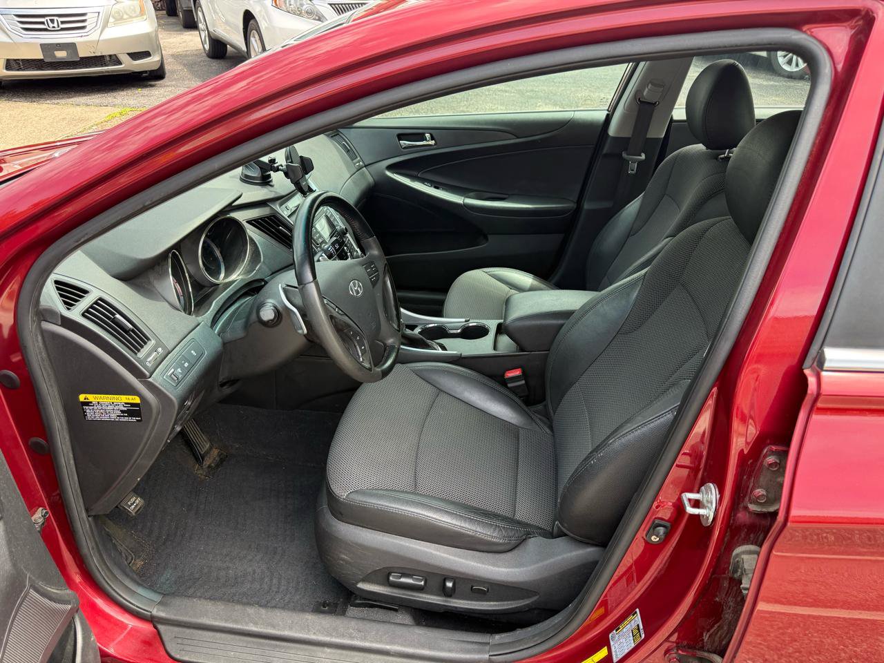 Used 2011 Hyundai Sonata SE FWD image 9