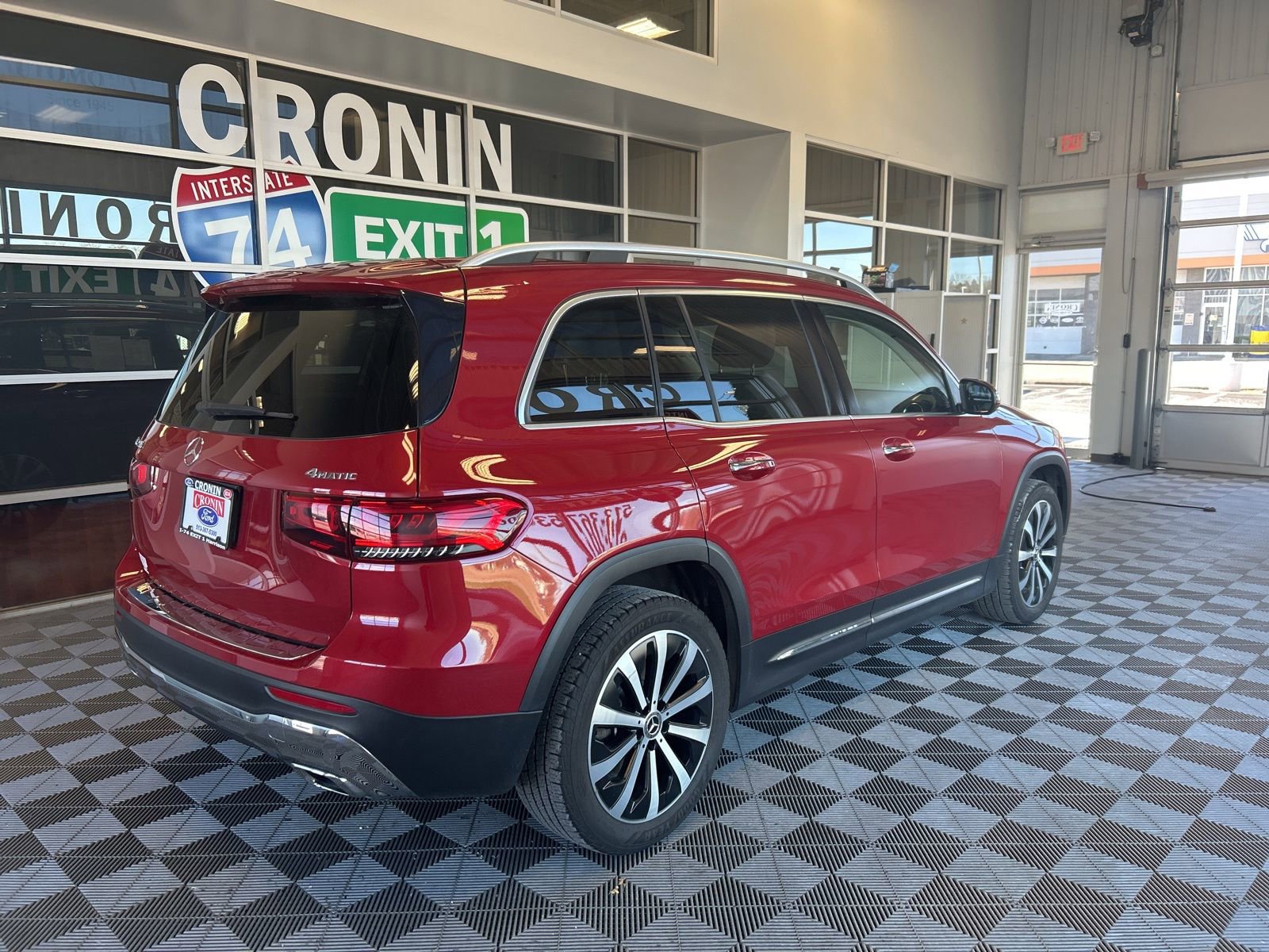 Used 2020 Mercedes-Benz GLB 250 4MATIC image 6