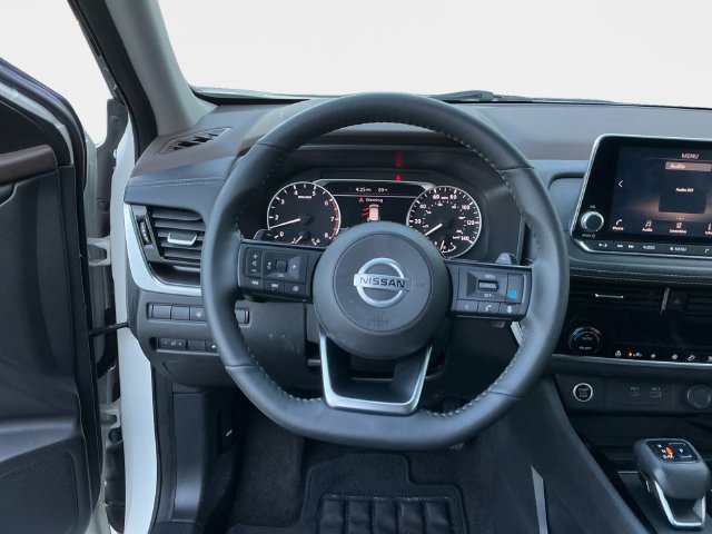Used 2021 Nissan Rogue SV w/ Premium Package AWD/4WD image 14