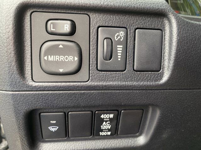 Used 2018 Toyota 4Runner SR5 RWD image 15