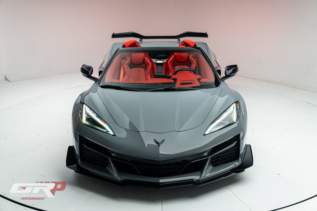 Used 2025 Chevrolet Corvette Z06 w/ Z07 Performance Package image 2