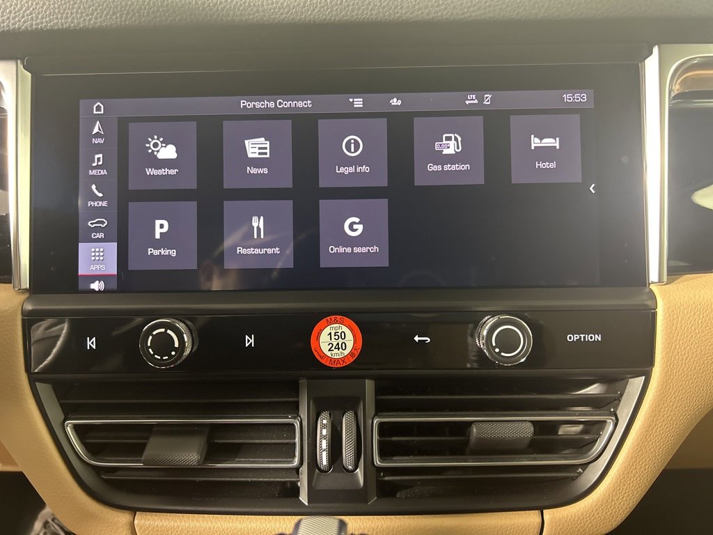 Certified 2025 Porsche Macan image 22