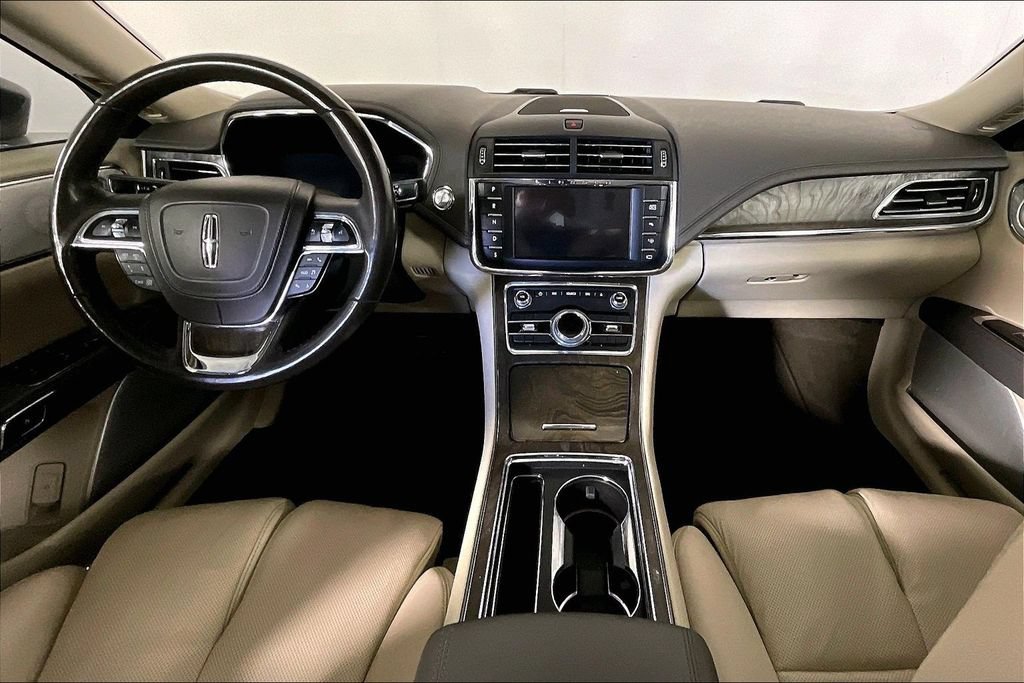 Used 2019 Lincoln Continental Reserve AWD/4WD image 18