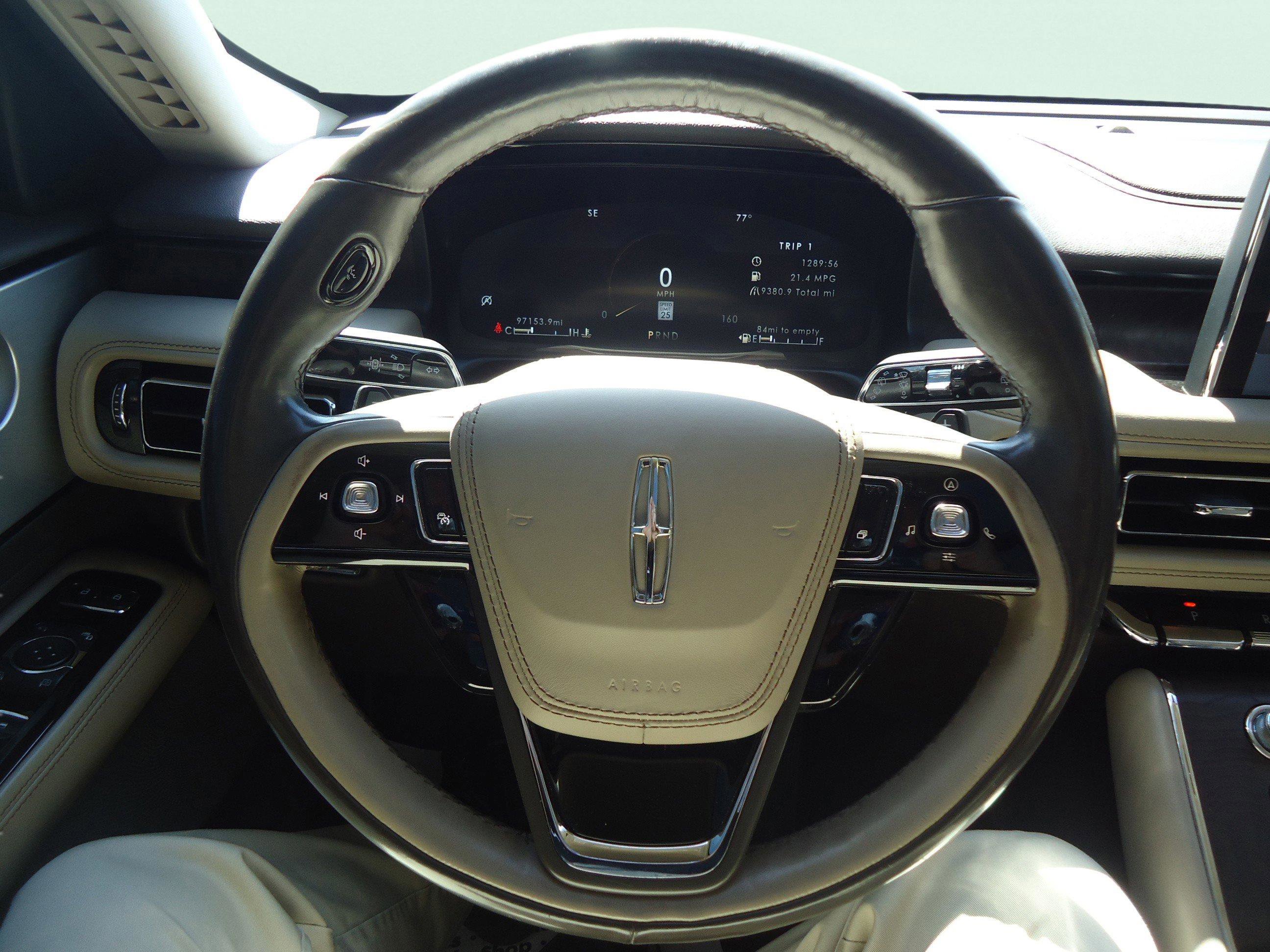 Used 2020 Lincoln Aviator Reserve w/ Equipment Group 202A AWD/4WD image 12