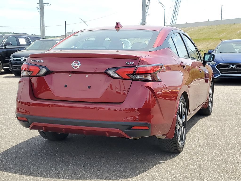 Used 2022 Nissan Versa SR w/ Convenience Package FWD image 3