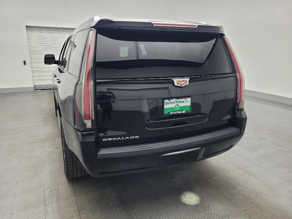 Used 2019 Cadillac Escalade Luxury w/ Escalade Sport Edition image 6