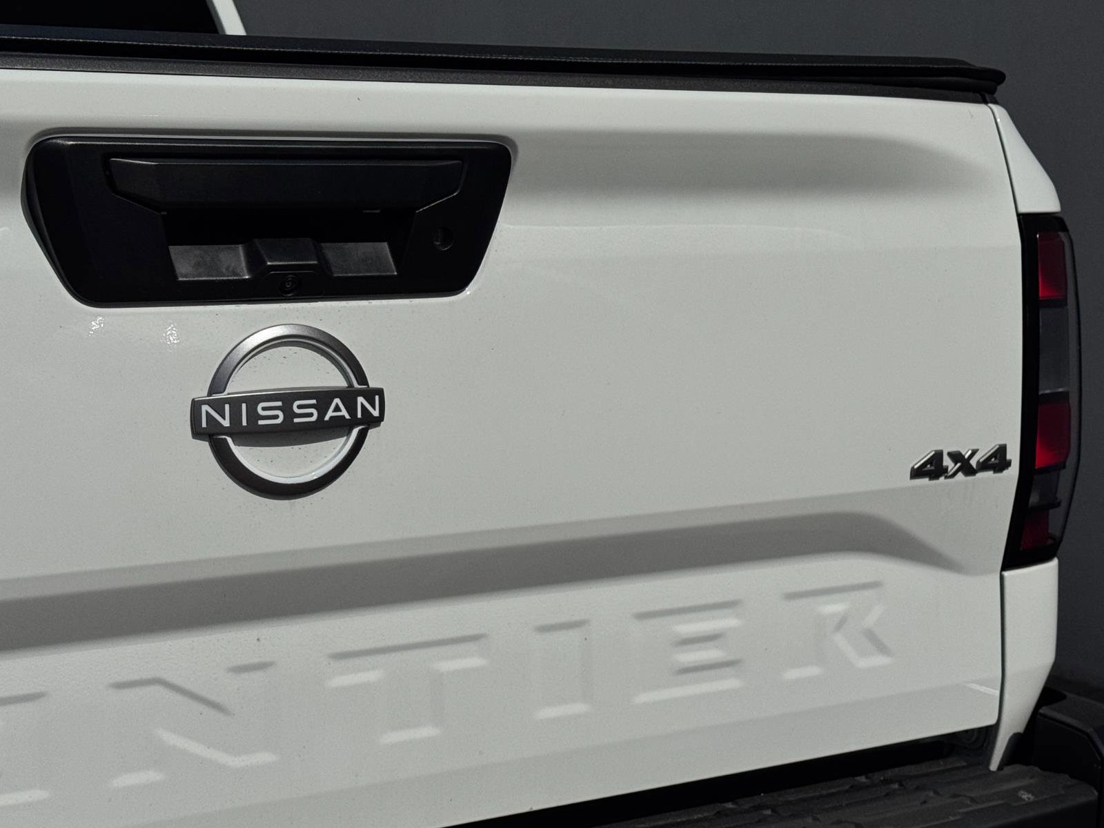 Used 2024 Nissan Frontier S image 7