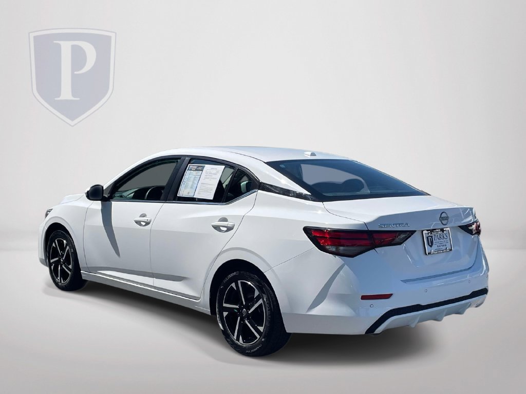 Used 2024 Nissan Sentra SV FWD image 6