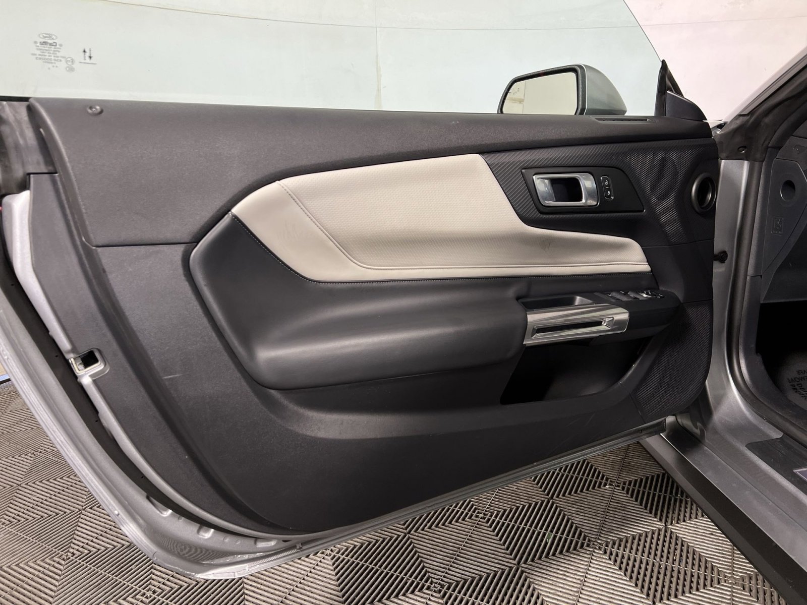 Used 2024 Ford Mustang Premium RWD image 14