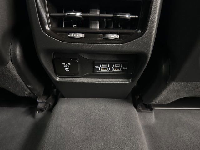 Used 2023 Jeep Grand Cherokee Altitude image 31