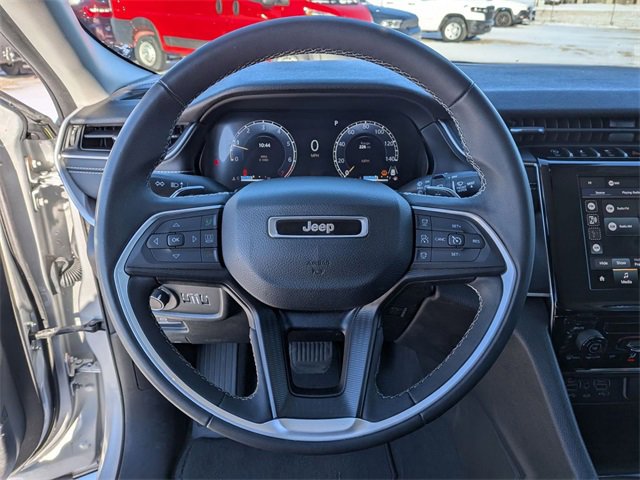 Certified 2023 Jeep Grand Cherokee Laredo image 17