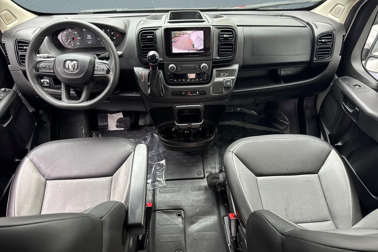 Used 2025 RAM ProMaster 2500 w/ Convenience Group FWD image 15
