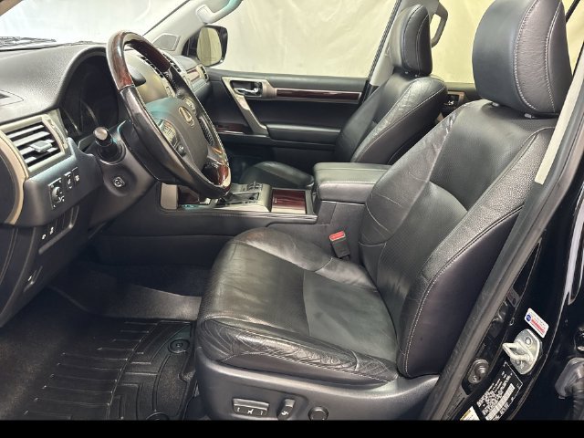Used 2018 Lexus GX 460 Premium w/ Premium Package AWD/4WD image 10