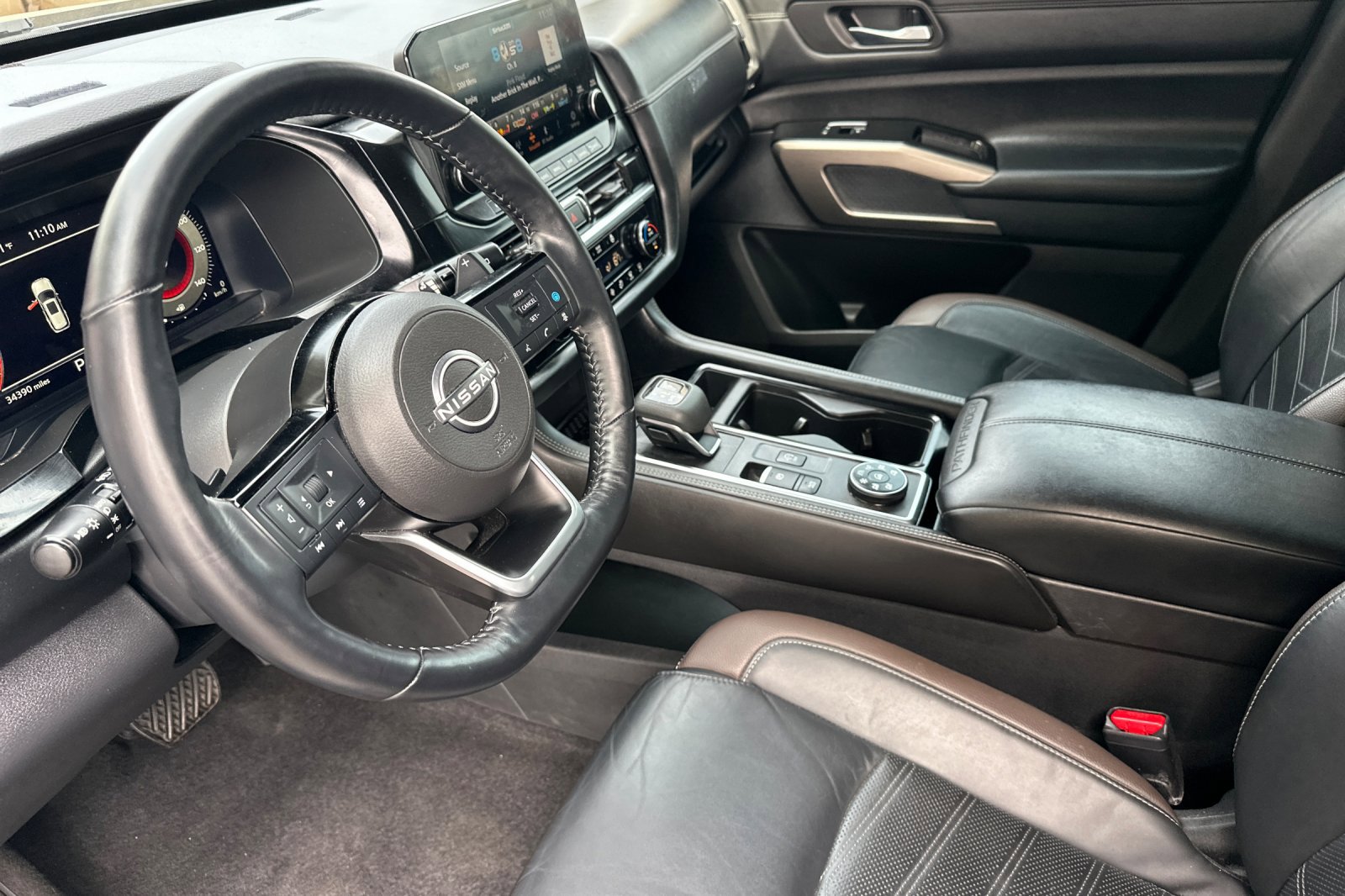 Certified 2022 Nissan Pathfinder Platinum w/ Cargo Package image 10