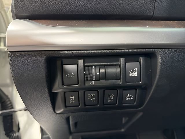 Used 2019 Subaru Outback 2.5i Limited AWD/4WD image 16