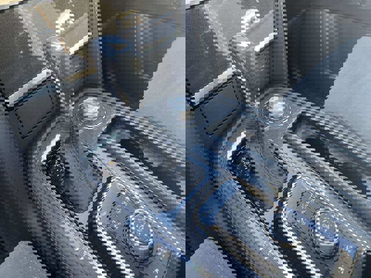 Used 2023 Nissan Armada S image 25