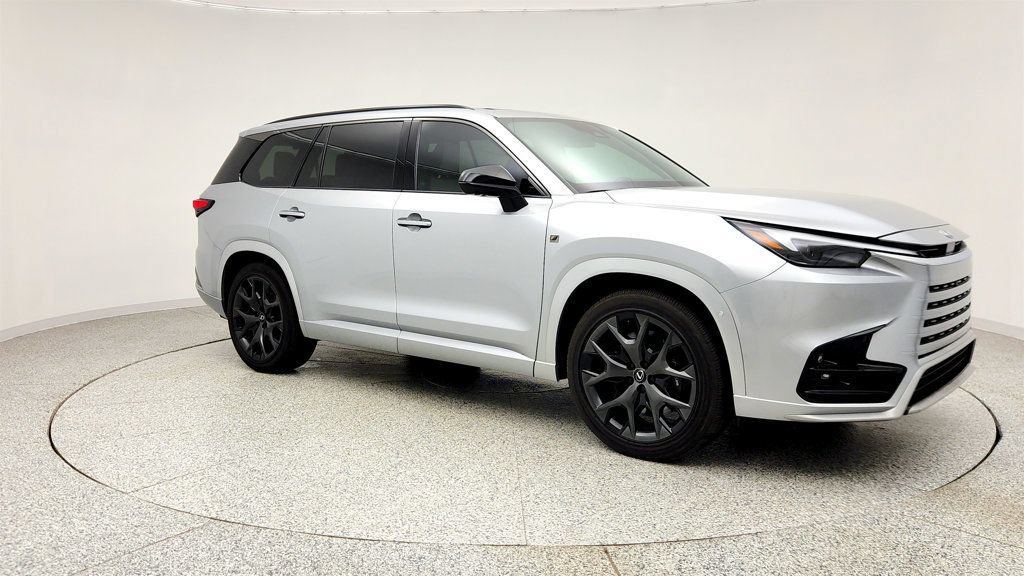 Used 2024 Lexus TX 500h AWD w/ Technology Package image 3