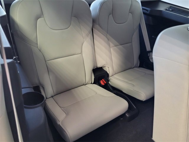 New 2026 Volvo XC90 B6 Ultra image 11