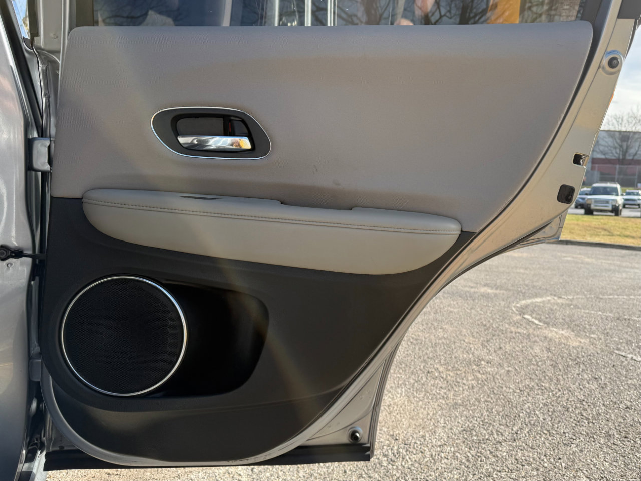 Used 2017 Honda HR-V EX image 14