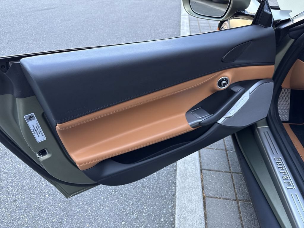 Certified 2023 Ferrari Portofino M RWD image 28