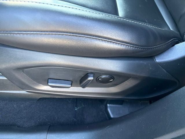 Used 2024 Ford Explorer XLT w/ Equipment Group 202A AWD/4WD image 23
