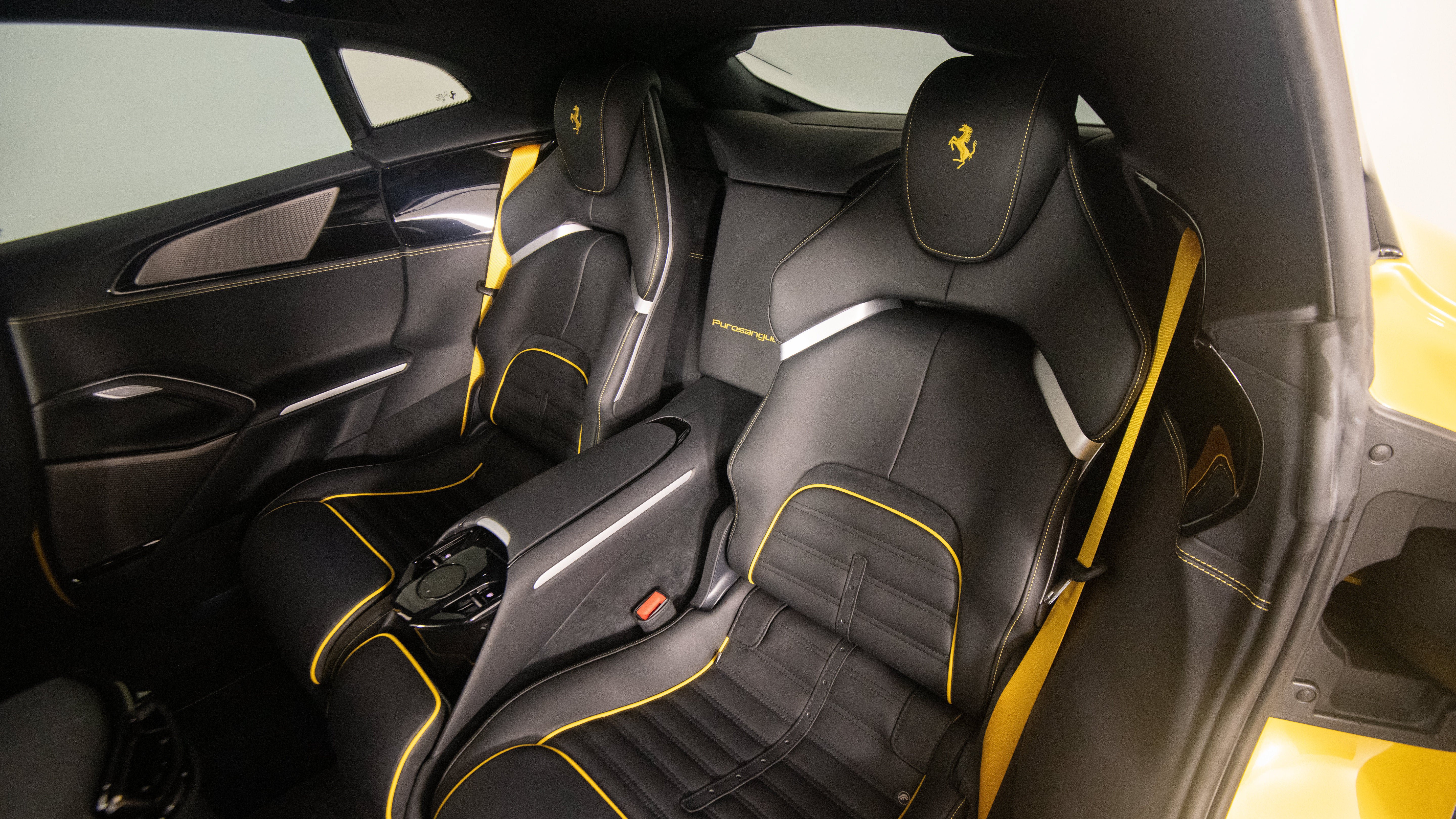 Certified 2025 Ferrari Purosangue AWD/4WD image 36