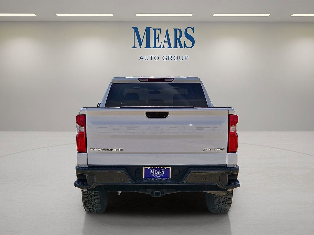 Used 2022 Chevrolet Silverado 1500 Custom Trail Boss AWD/4WD image 4