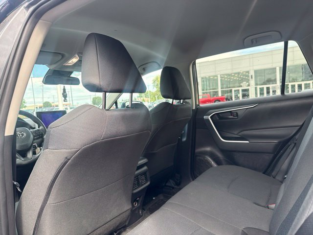 Used 2023 Toyota RAV4 LE AWD/4WD image 26