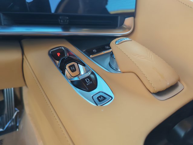 Used 2024 Chevrolet Corvette Stingray Premium Conv w/ 3LT RWD image 14