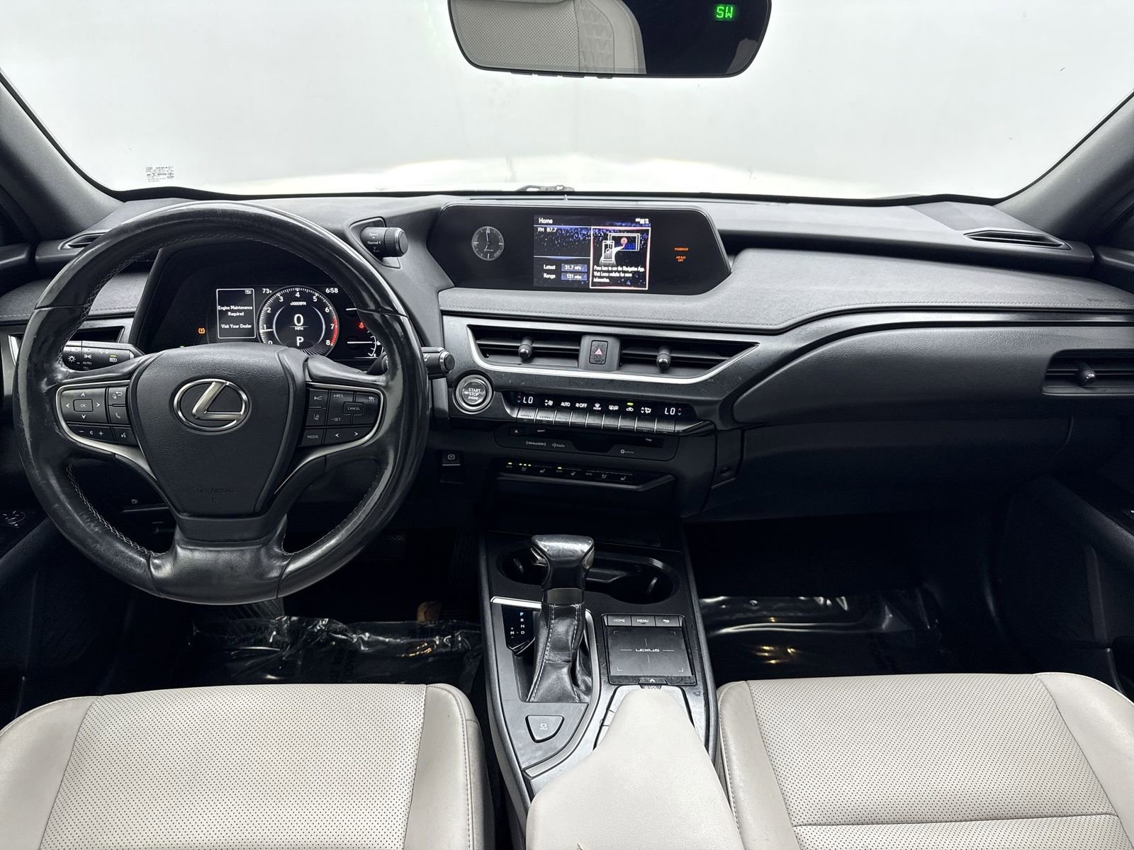 Used 2019 Lexus UX 200 w/ Premium Package image 14