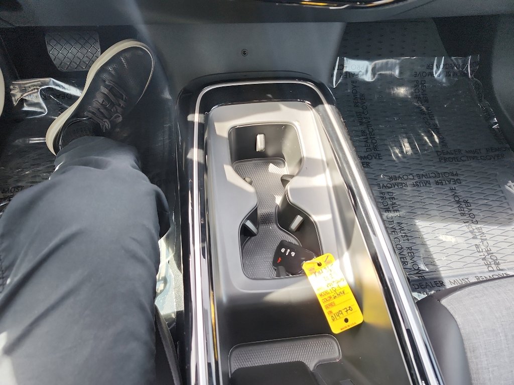 Used 2025 Volkswagen ID.4 Pro image 29