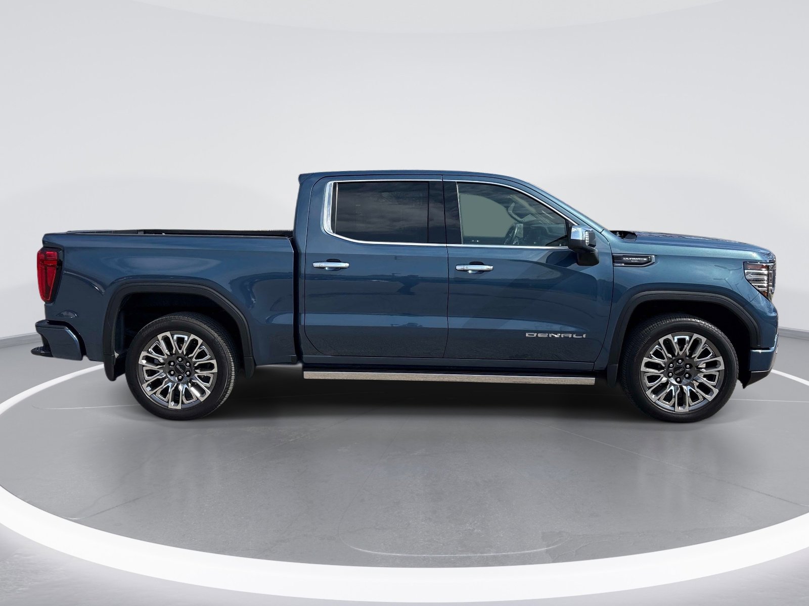 Certified 2024 GMC Sierra 1500 Denali Ultimate image 9