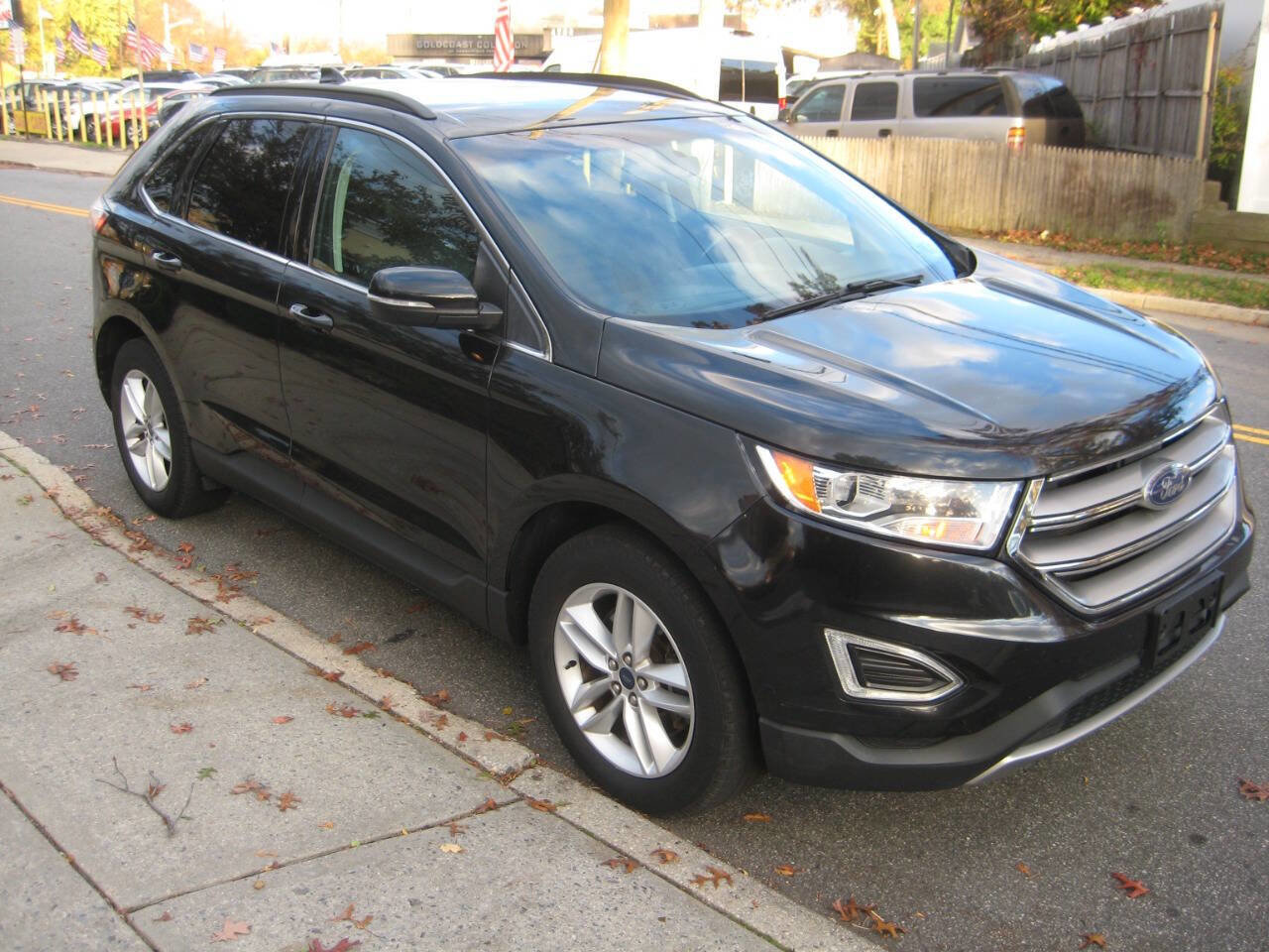 Used 2015 Ford Edge SEL w/ Equipment Group 201A image 3