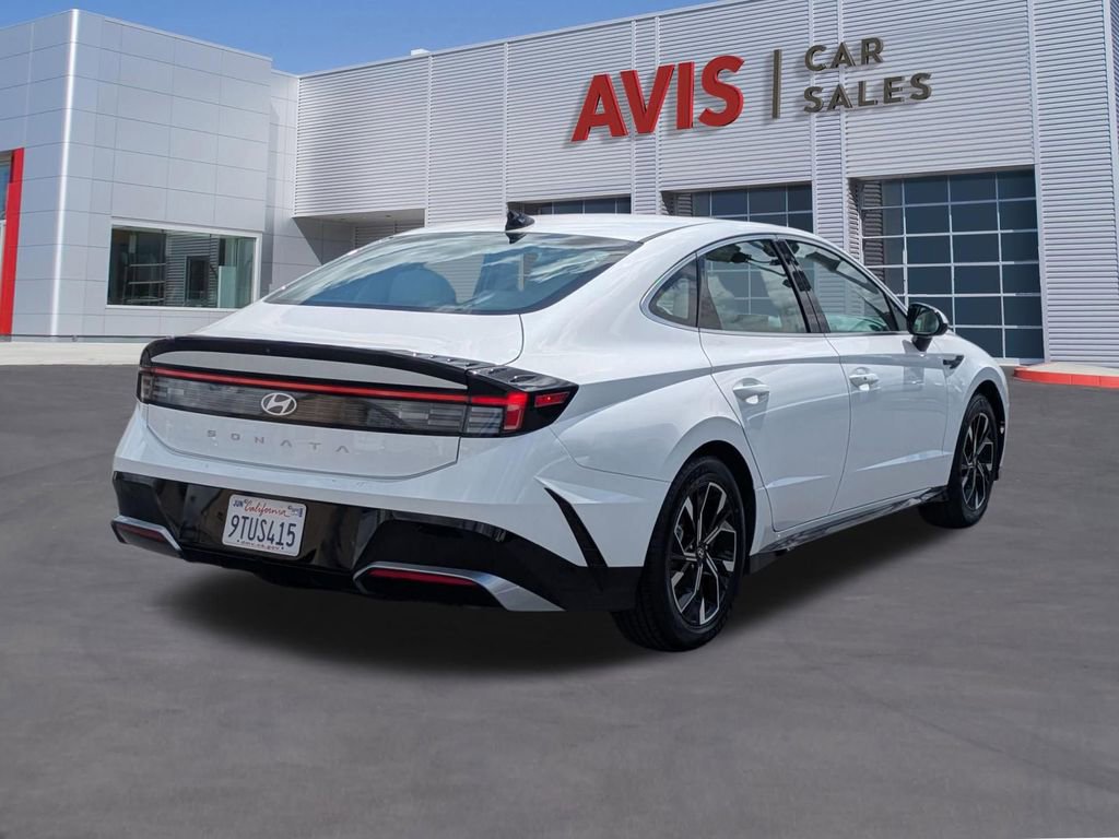 Used 2025 Hyundai Sonata SEL FWD image 6
