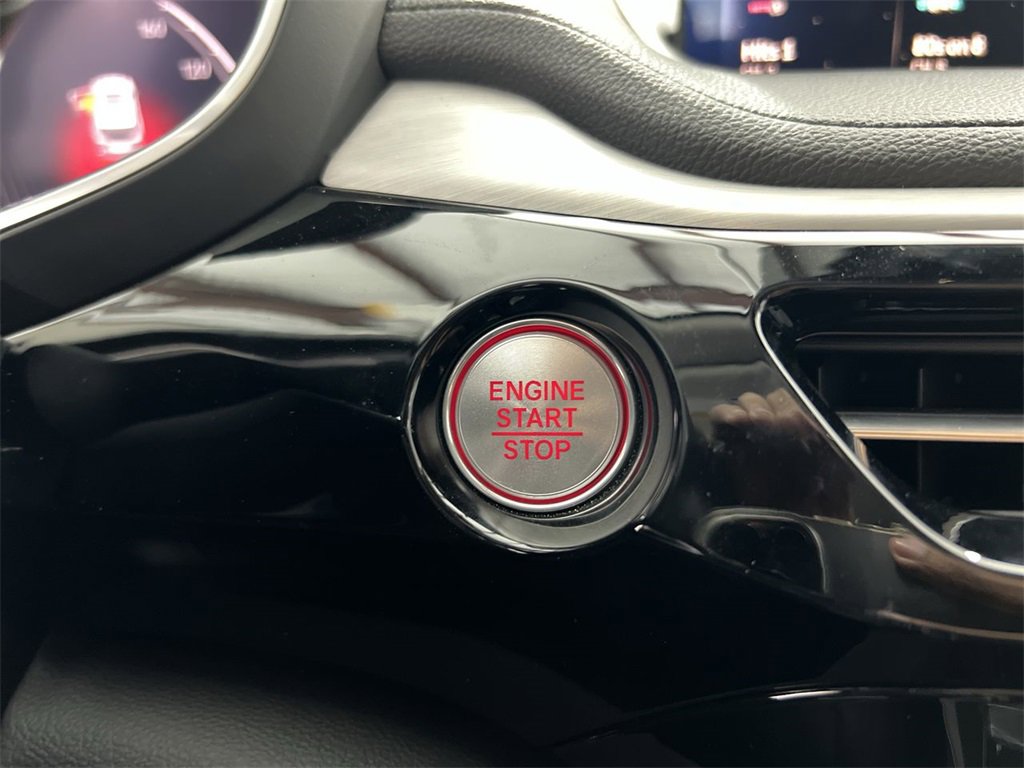 Used 2023 Acura MDX SH-AWD image 16