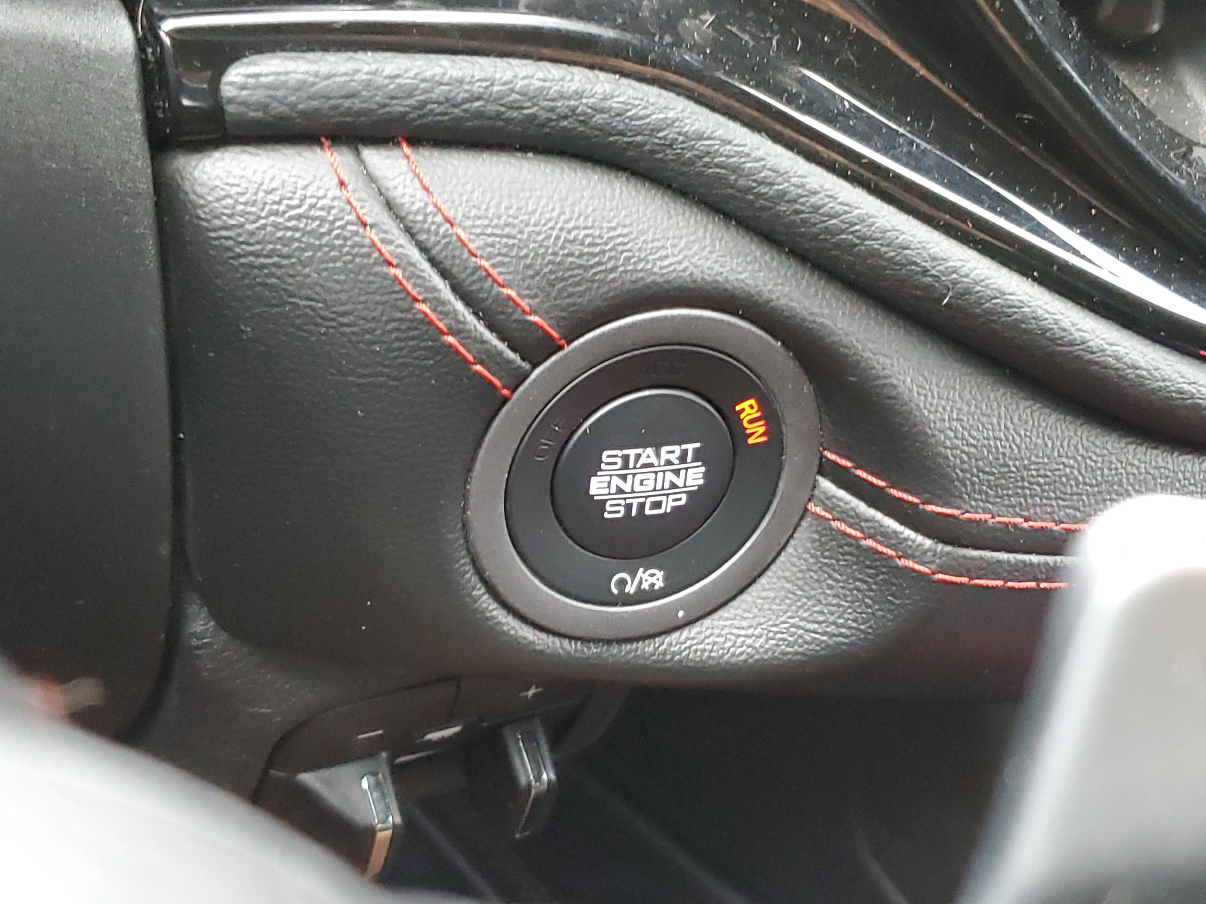 Certified 2024 Dodge Durango R/T w/ Trailer Tow Group IV image 17