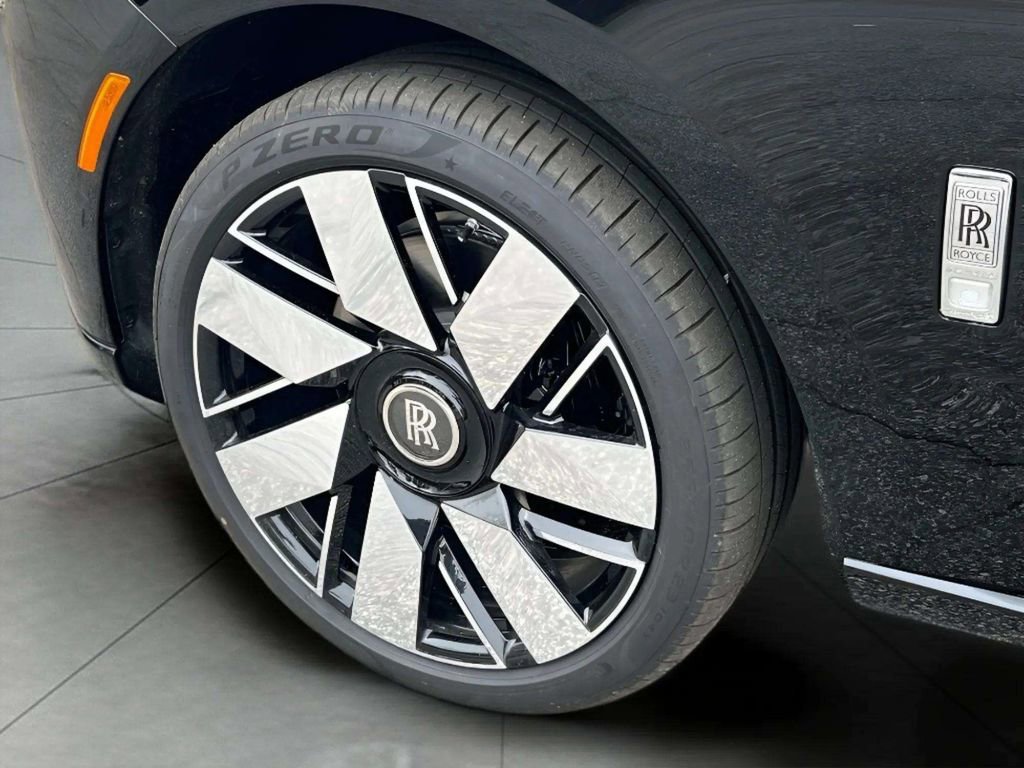 New 2026 Rolls-Royce Cullinan image 22