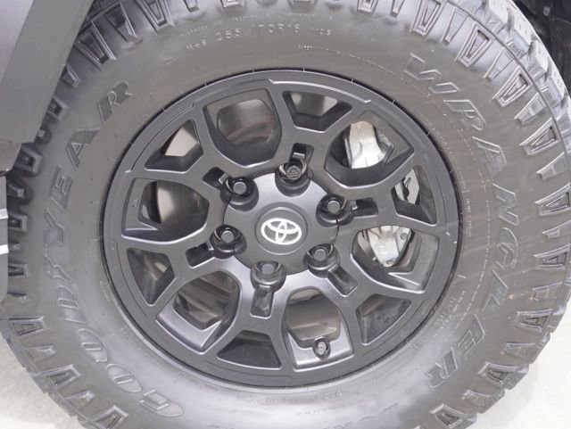 Used 2023 Toyota Tacoma SR5 w/ SX Package image 16