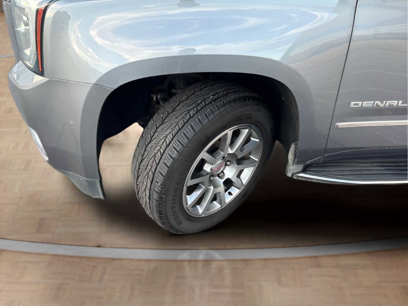 Used 2019 GMC Yukon Denali RWD image 33