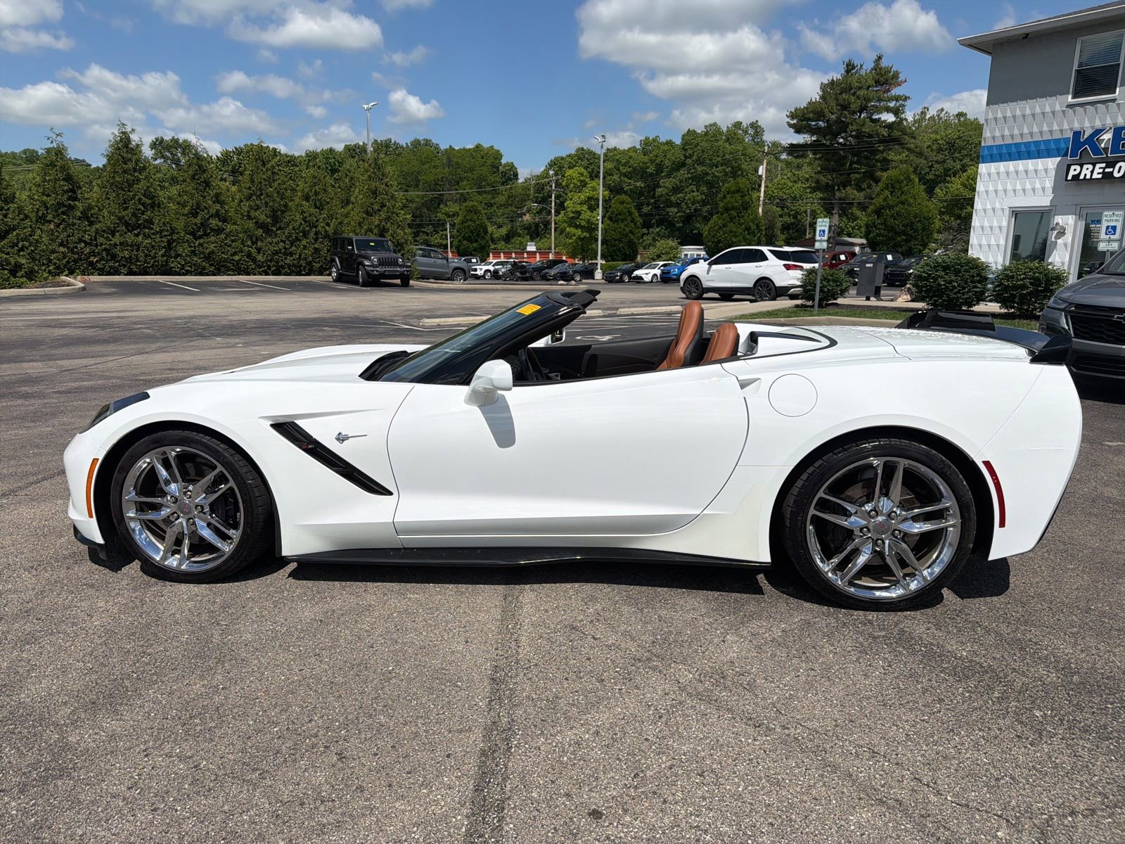 Used 2016 Chevrolet Corvette Stingray Convertible w/ 2LT Preferred Equipment Group RWD image 25
