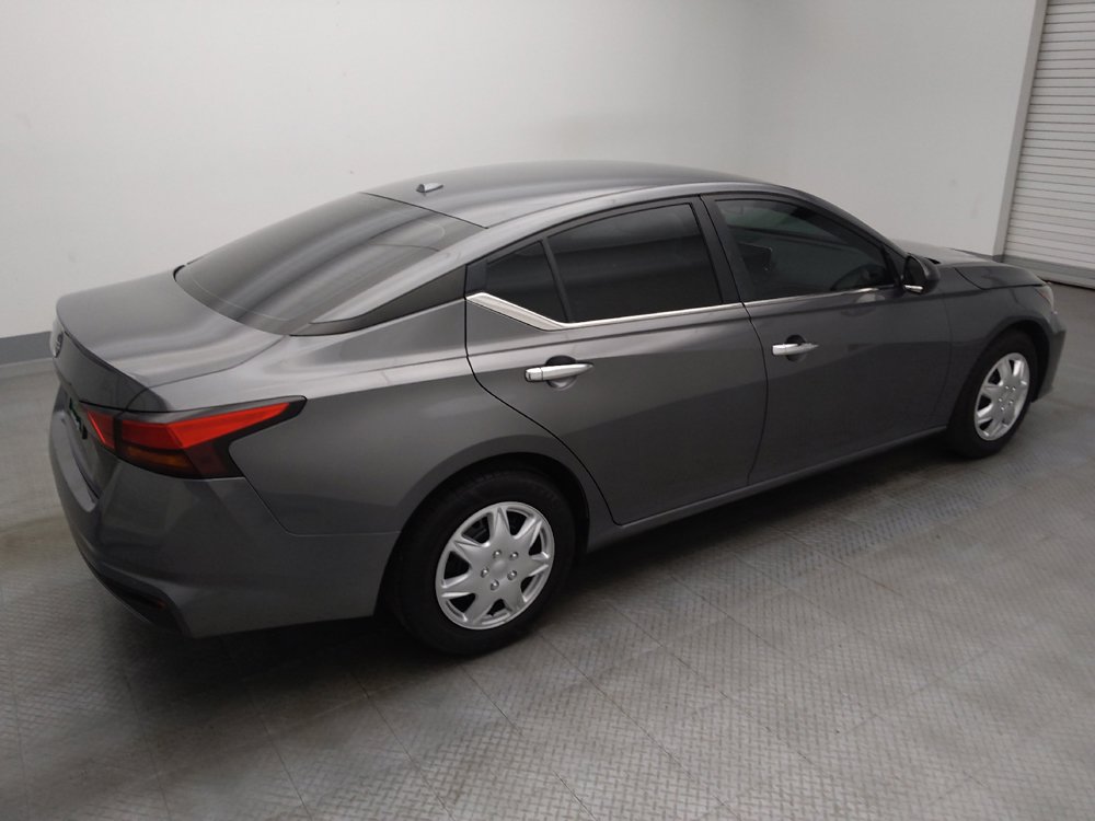 Used 2025 Nissan Altima 2.5 S FWD image 10
