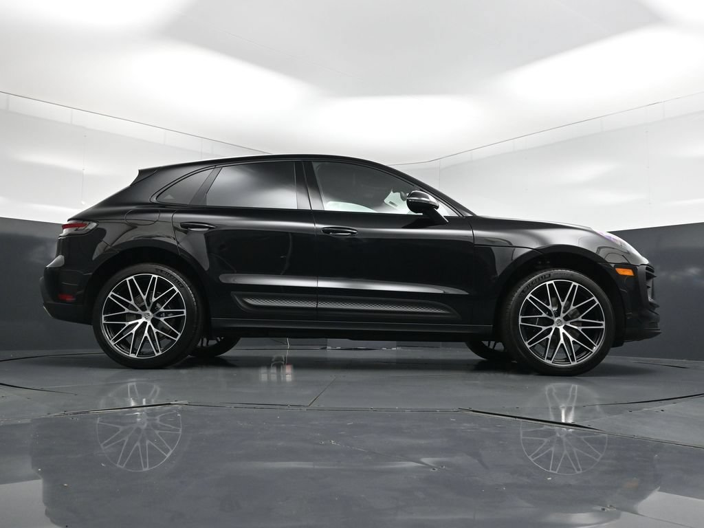 New 2026 Porsche Macan AWD/4WD image 27
