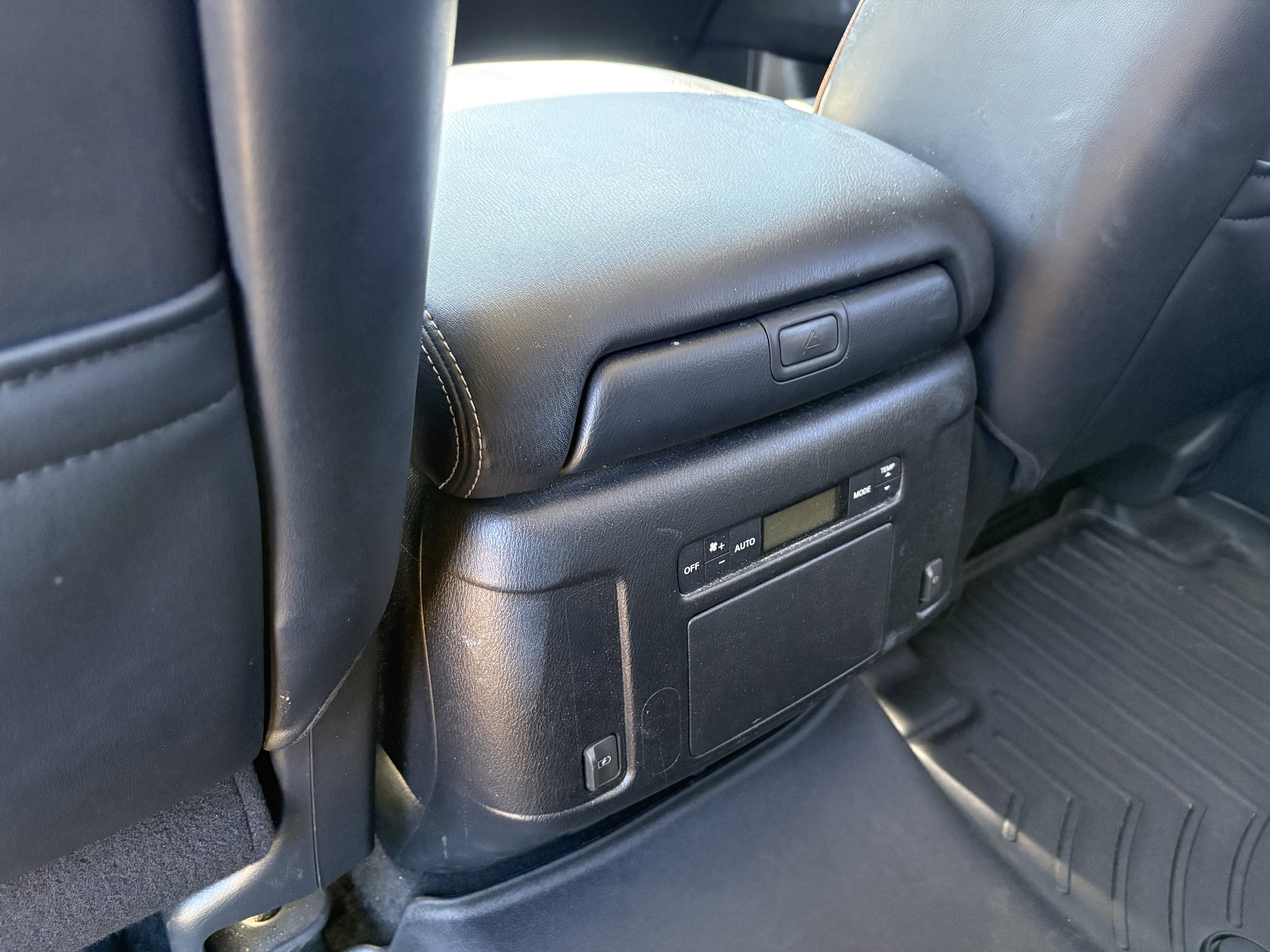 Used 2020 Nissan Armada SL w/ Premium Package AWD/4WD image 34