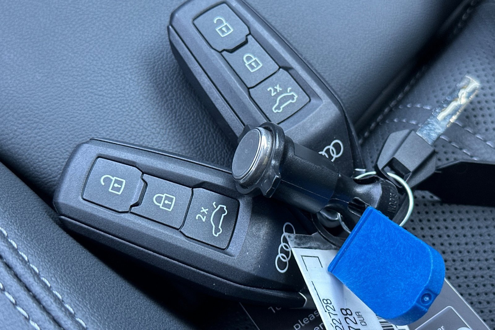 Used 2025 Audi A6 e-tron Premium Plus w/ Premium Plus image 23