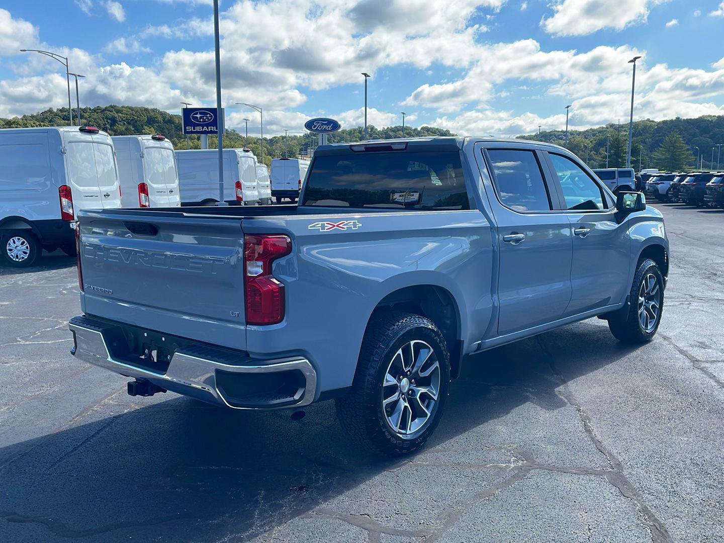 Used 2024 Chevrolet Silverado 1500 LT AWD/4WD image 5